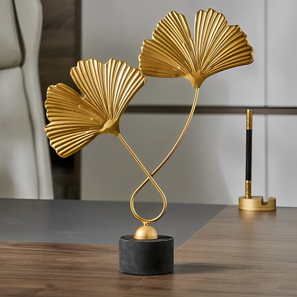 Folia d’Or – Goldene Designskulptur