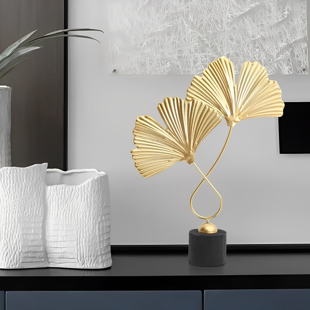 Folia d’Or – Goldene Designskulptur